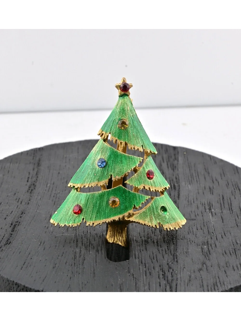 Vtg Rhinestone Christmas Tree Brooch Pin Green Enamel Gold Holiday Winter Gift